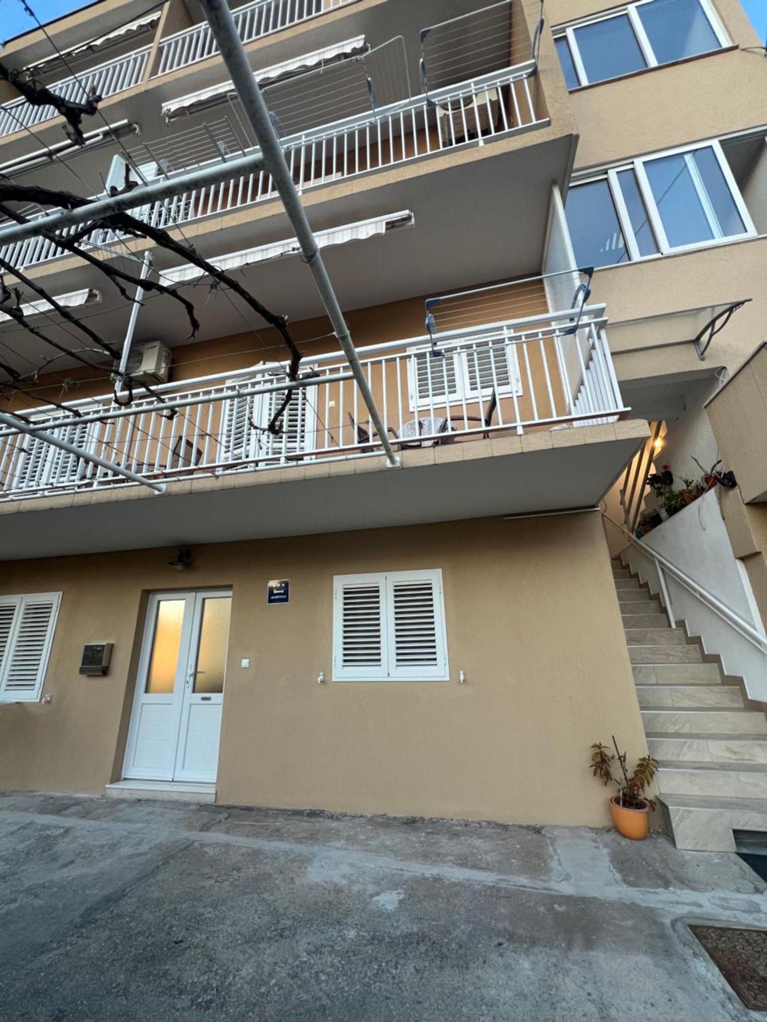 Lady Di Makarska Exterior foto