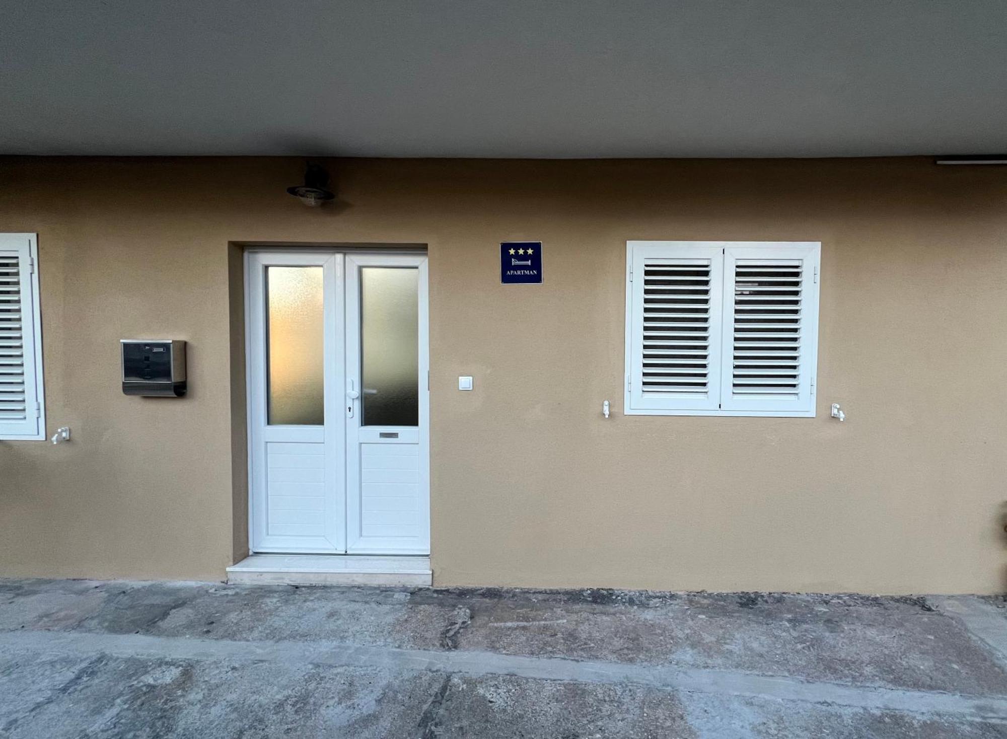 Lady Di Makarska Exterior foto